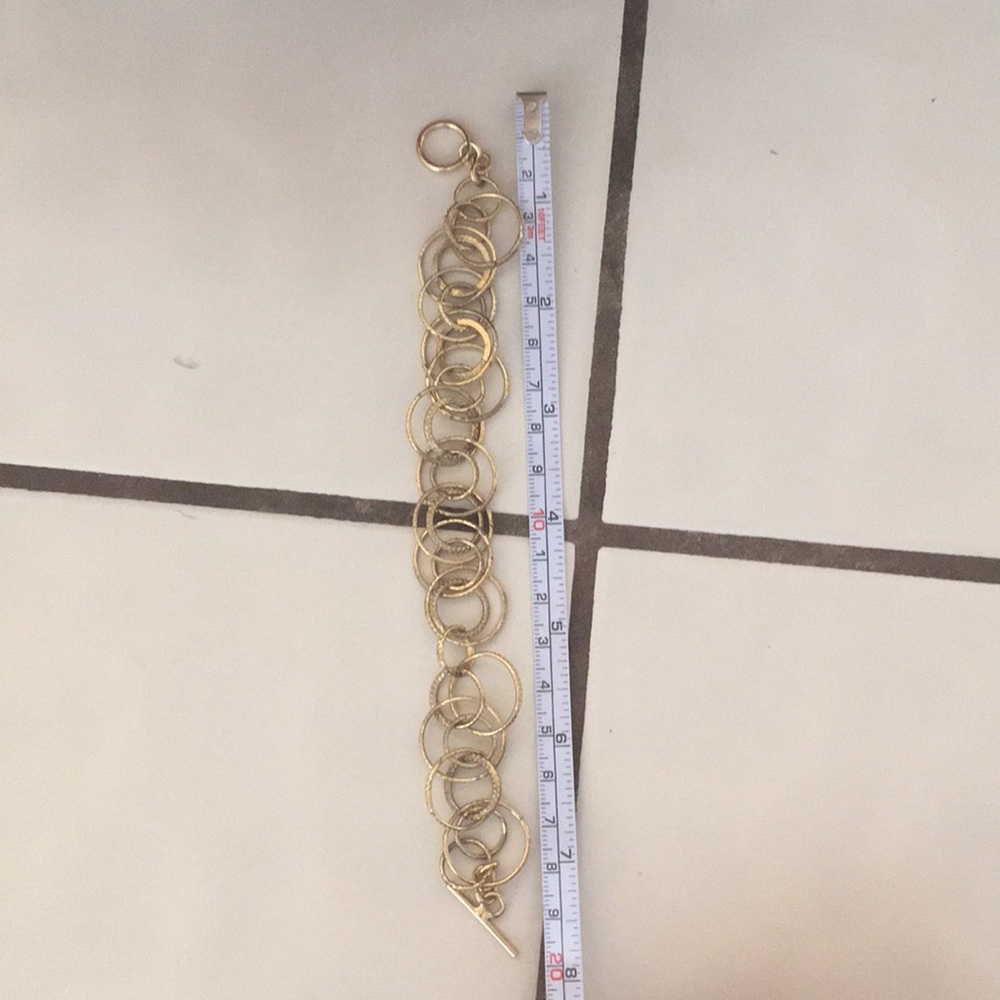 Gold hoops bracelet - Picture 2 of 2